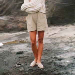 Ozma of California Utility Short in Nettle, Sz M